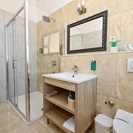 Il Giardino Exclusive And *